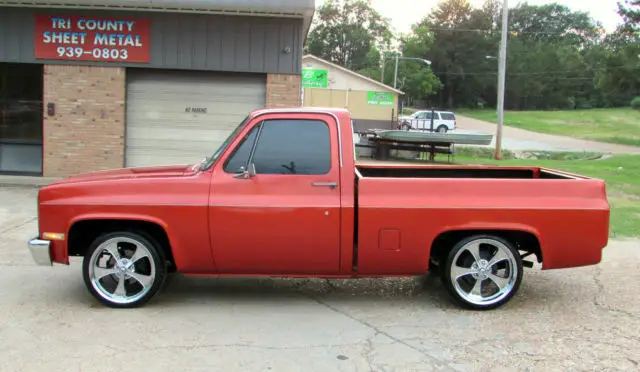 82 gmc new build 20" high sierra pwr leather interior jbl stereo 350 v8 auto swb