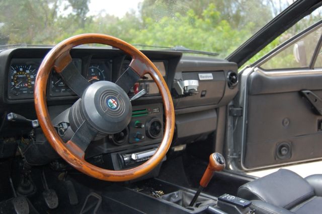 alfa romeo gtv6 maratona with a 3.0l engine