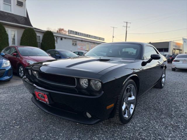 2012 dodge challenger sxt