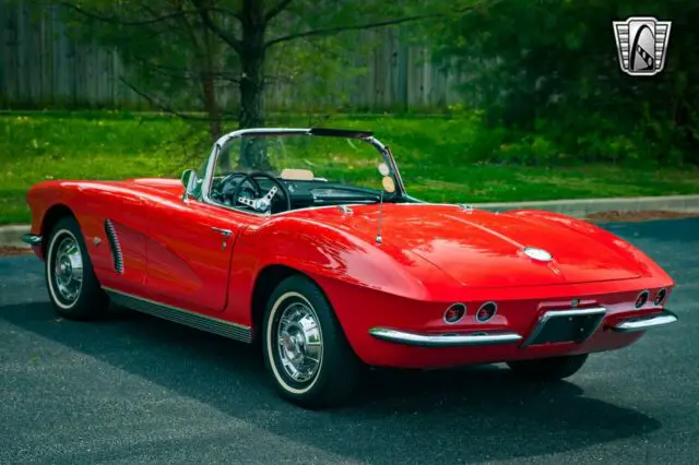 327 cid 1962 chevrolet corvette convertible 327 cid 5-speed manual