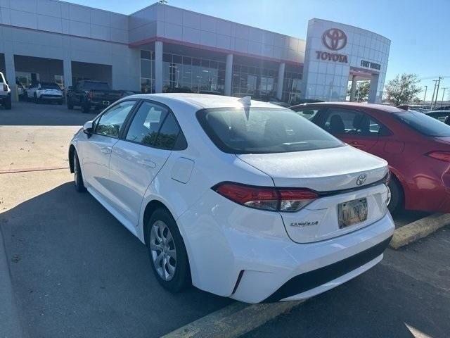 2021 toyota corolla le