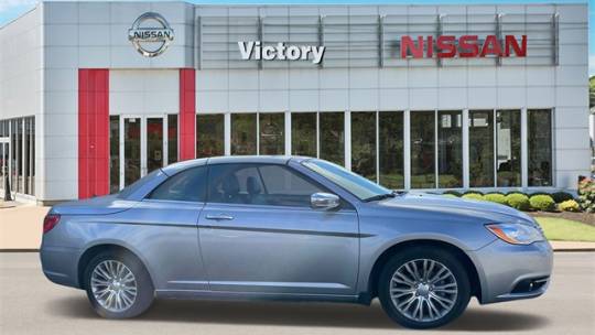 2013 Chrysler 200