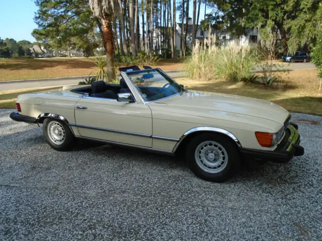 1985 mercedes benz 380sl convertible two tops automatic 68,390 light ivory blue