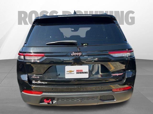 2022 jeep grand cherokee trailhawk