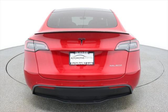 2022 tesla model y performance dual motor all-wheel drive