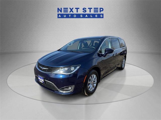 2020 chrysler pacifica touring