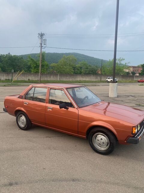 1980 toyota corolla 1.3 sedan orange rwd automatic