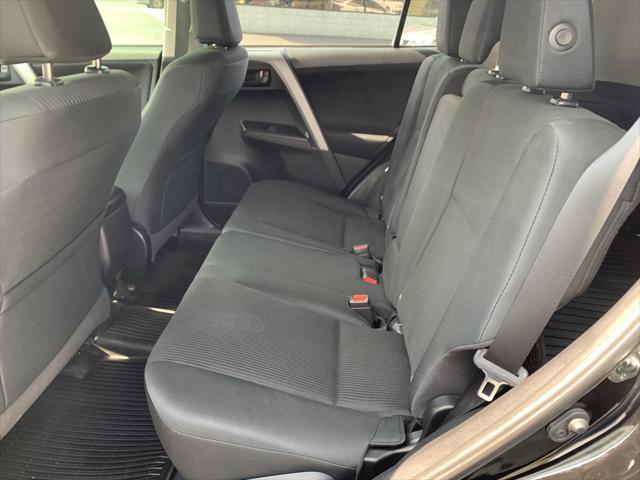 2018 toyota rav4 le