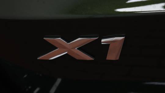 2025 BMW X1