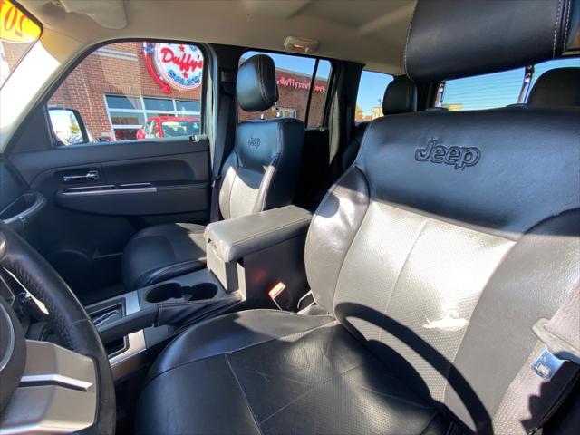 2012 jeep liberty limited