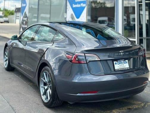 2022 tesla model 3 standard range in waukegan, illinois