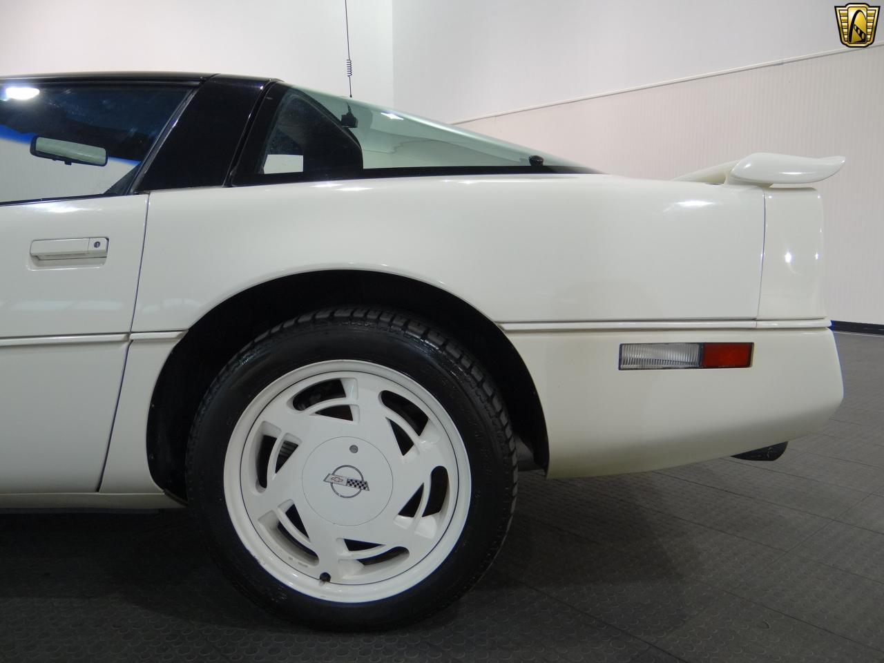 1988 chevrolet corvette 66745 miles white 2dr 5.7l v8 tpi ohv 4-speed automatic