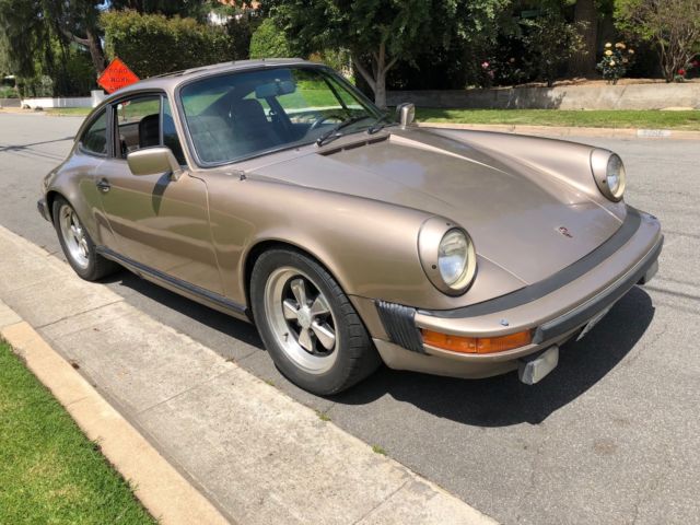 1982 porsche 911sc sunroof coupe