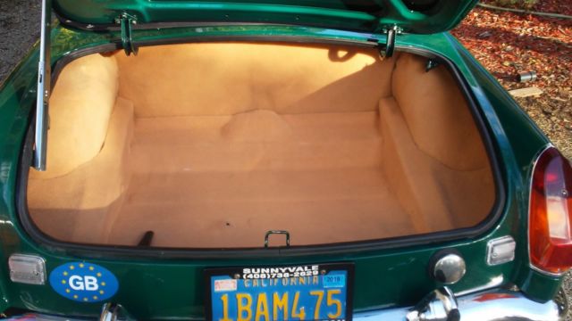 stunning british racing green california car
