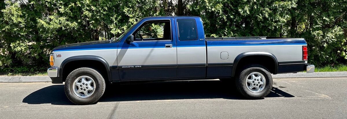 1994 dodge dakota only 31k miles 4 wheel drive 5 speed manual totally rust free