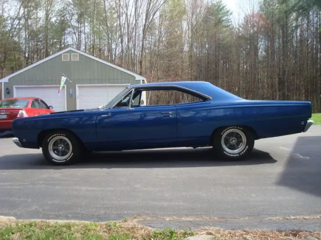 true roadrunner rust with paper work rust free mint!! 1969 1970 1971