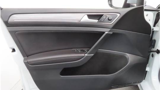 2017 Volkswagen Golf