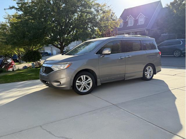 2012 nissan quest le