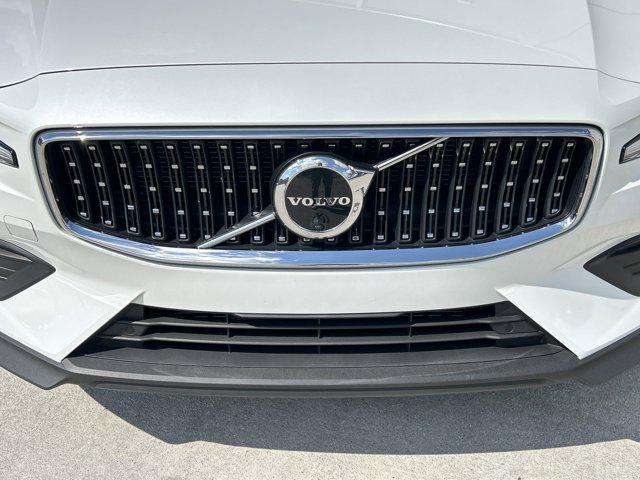 2023 volvo v60 cross country b5 plus
