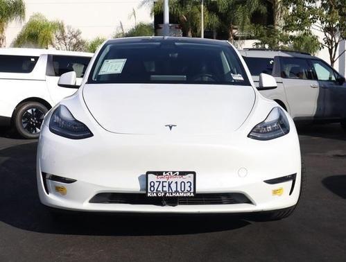 2020 tesla model y