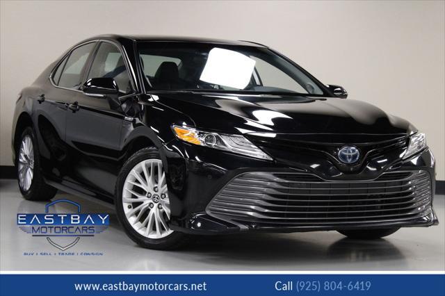 2020 toyota camry hybrid xle