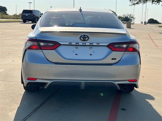 2024 toyota camry se