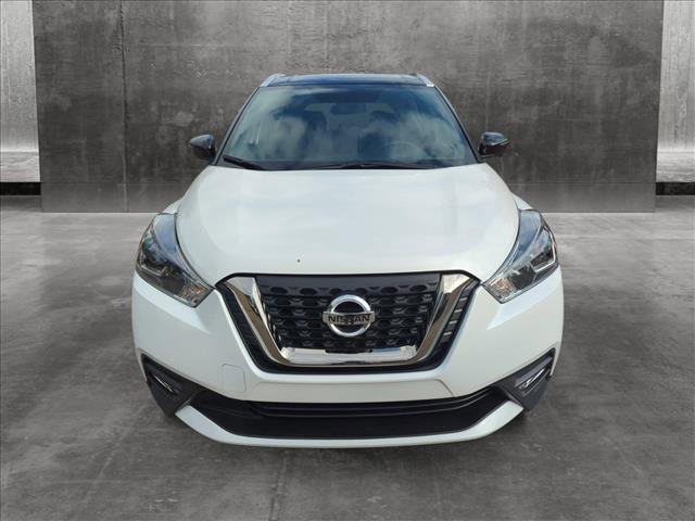 2019 nissan kicks sr