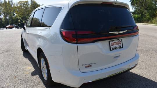 2025 Chrysler Pacifica