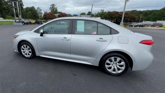 2021 toyota corolla le