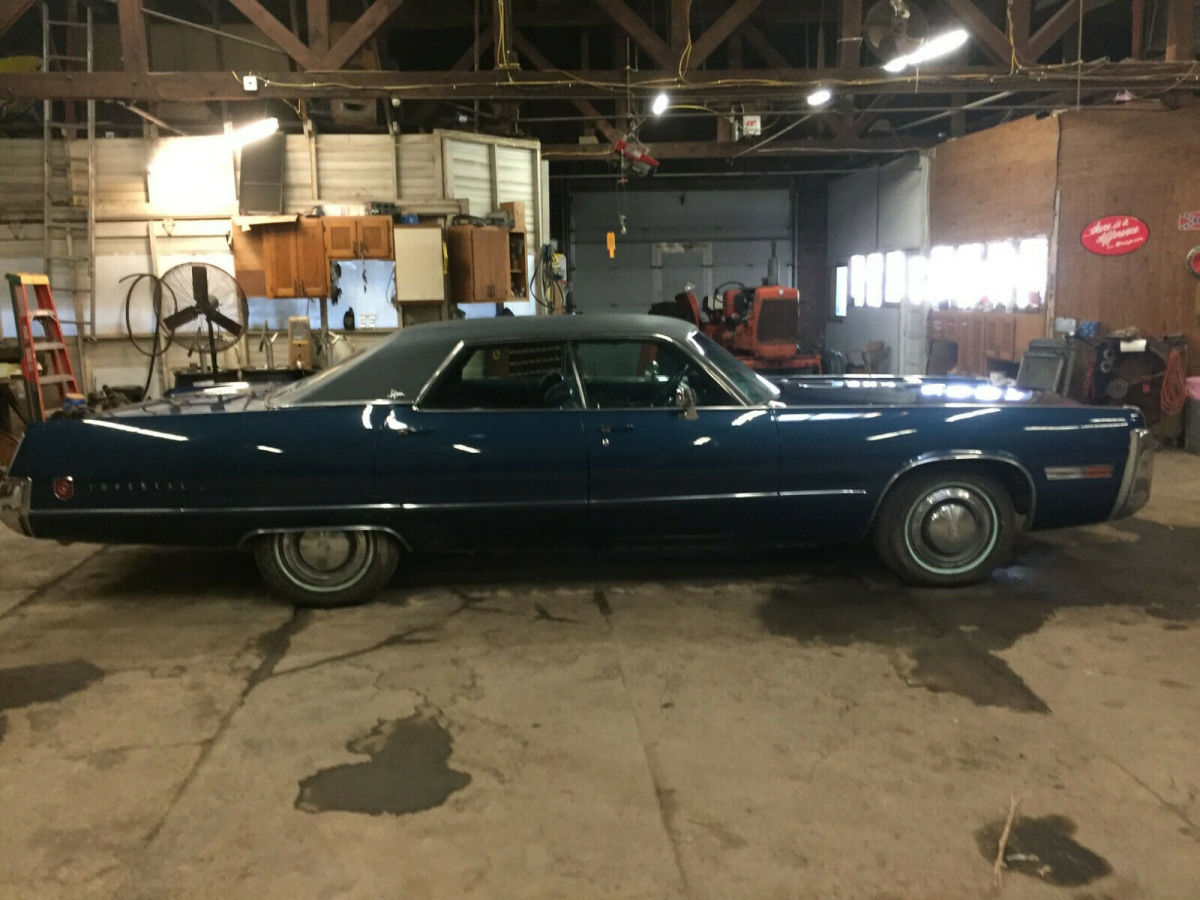1973 imperial lebaron hard top clean!!!