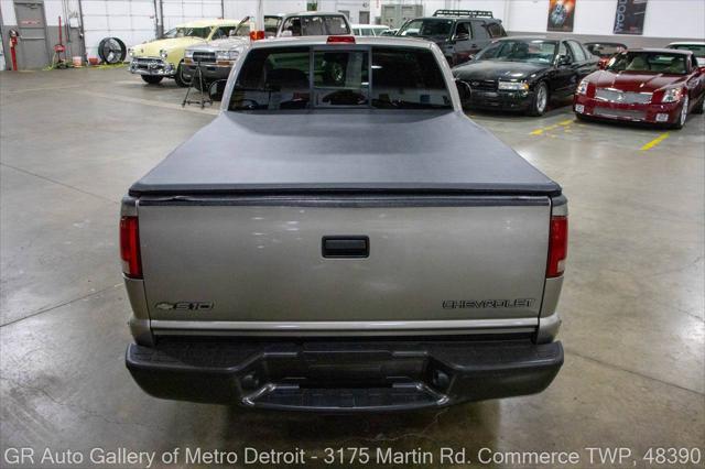 2003 chevrolet s-10 base