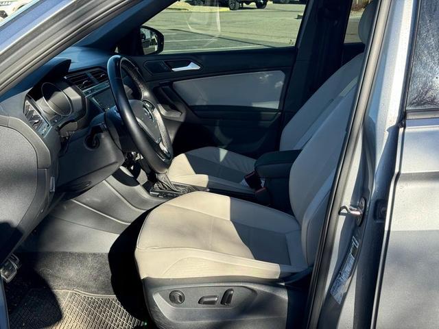 2021 volkswagen tiguan 2.0t se r-line black