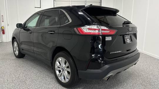 2022 Ford Edge titanium