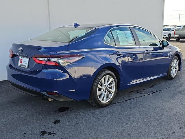 2024 toyota camry le