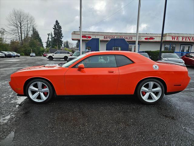 2008 dodge challenger srt8