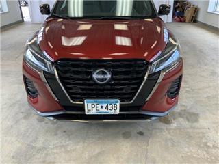 2024 Nissan Kicks sr
