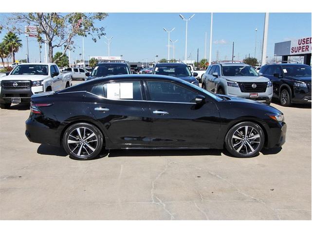 2023 nissan maxima sv