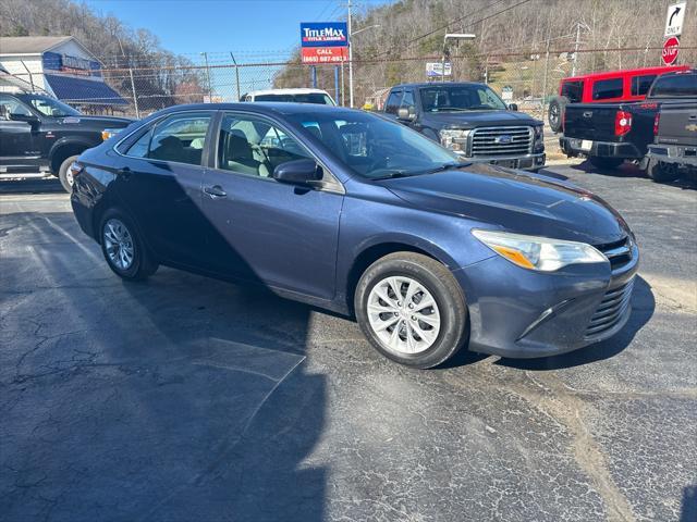2015 toyota camry le