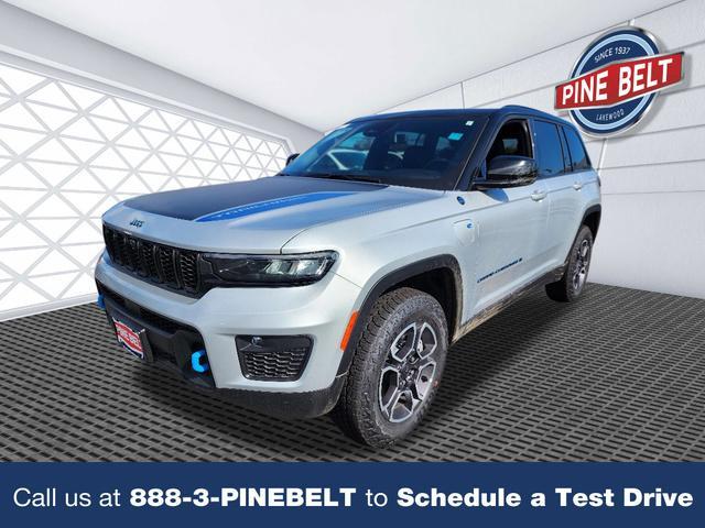2023 jeep grand cherokee 4xe trailhawk