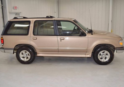 1996 ford explorer eddie bauer in kentucky