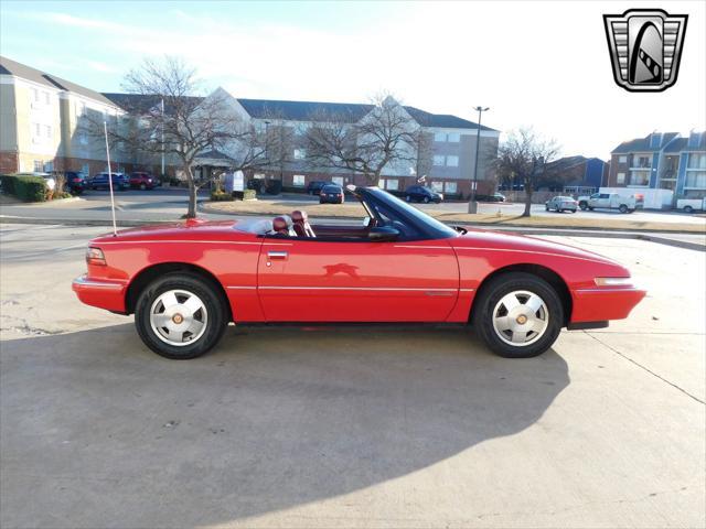 1990 buick reatta 2dr convertible