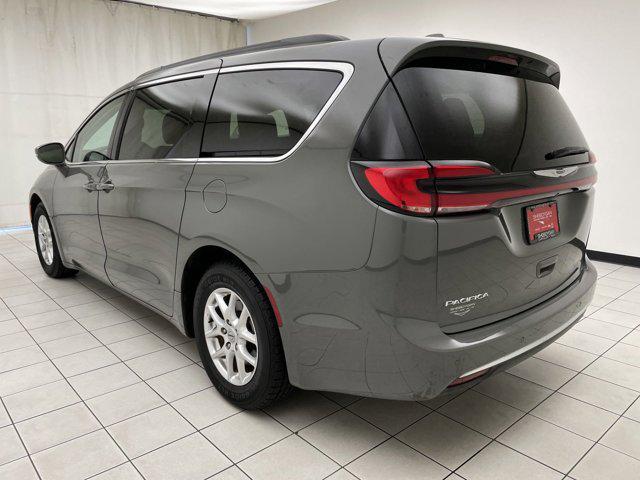 2022 chrysler pacifica touring l