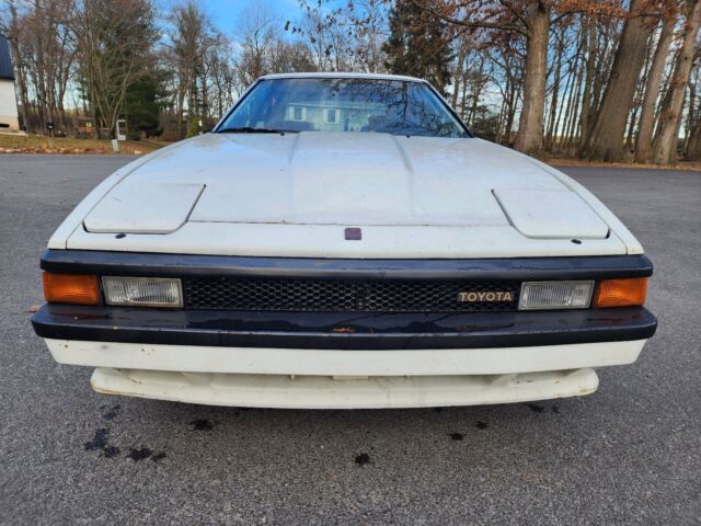 1984 toyota celica hatchback white rwd manual