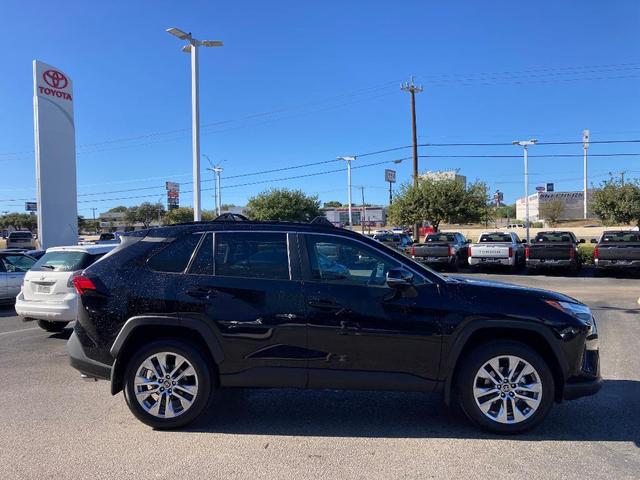 2024 toyota rav4 xle premium