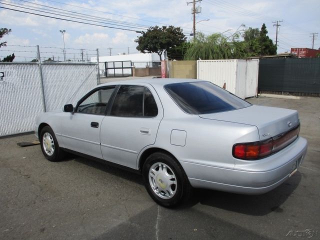 1992 toyota camry xle v6 used 3l v6 24v automatic sedan no reserve