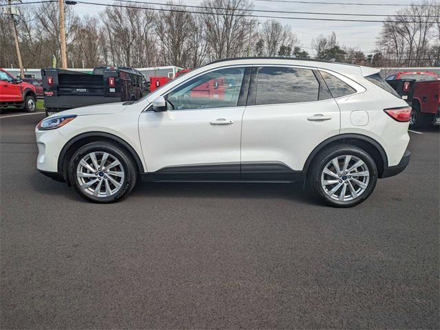 2022 ford escape titanium