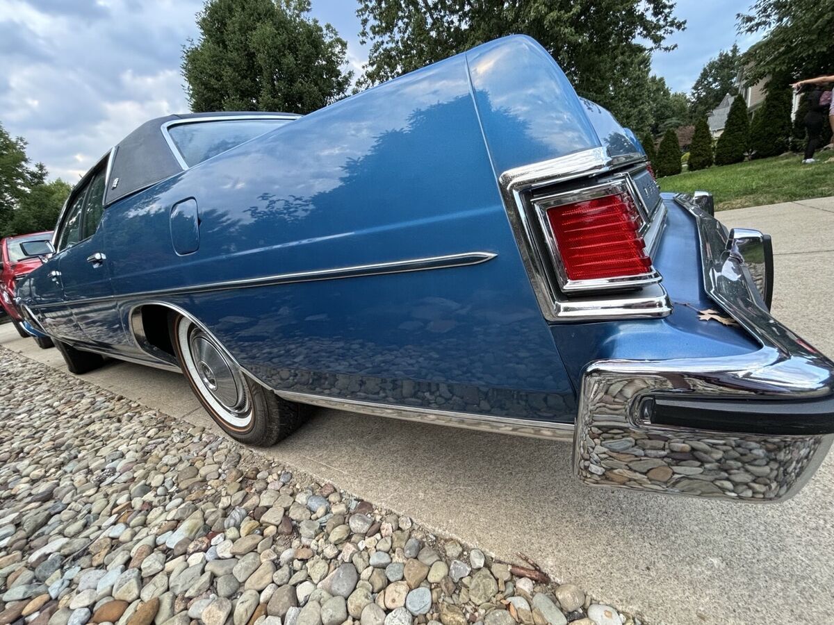 1975 mercury grand marquis sedan blue