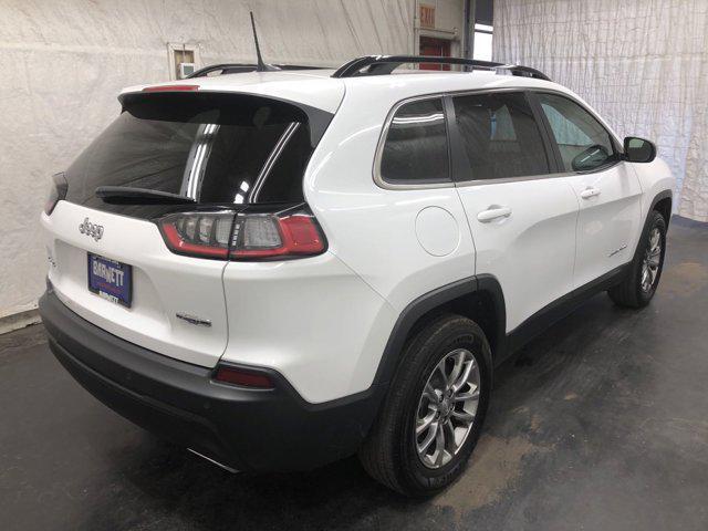 2022 jeep cherokee latitude lux