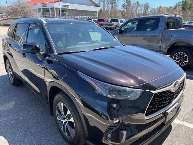2022 toyota highlander xle in brentwood, new hampshire