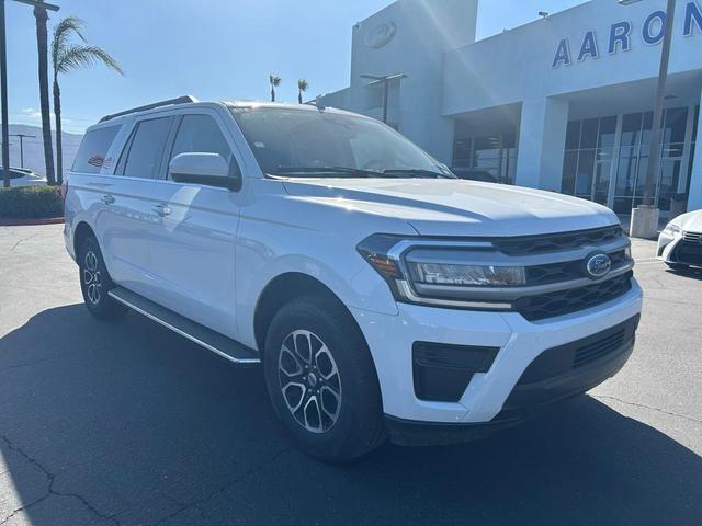 2023 ford expedition max xlt